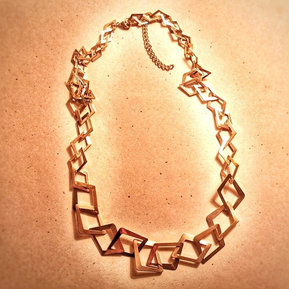 Vintage gold tone chain belt